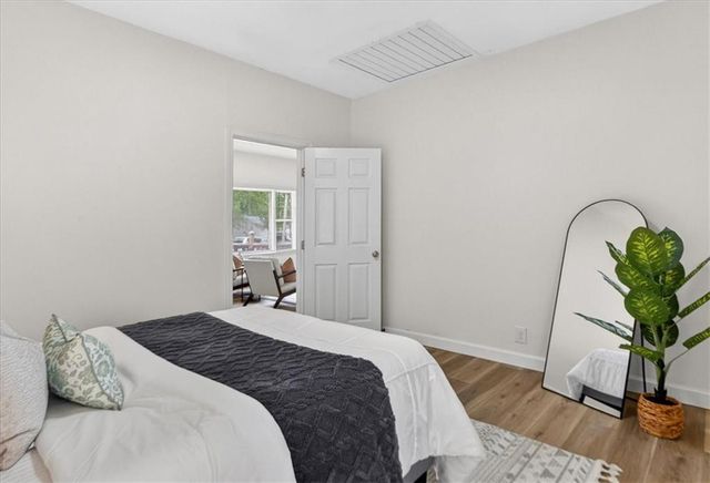 506 E 1st Street, Tonganoxie, KS 66086
