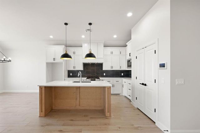 15612 Siloa Avenue, Edmond, OK 73013