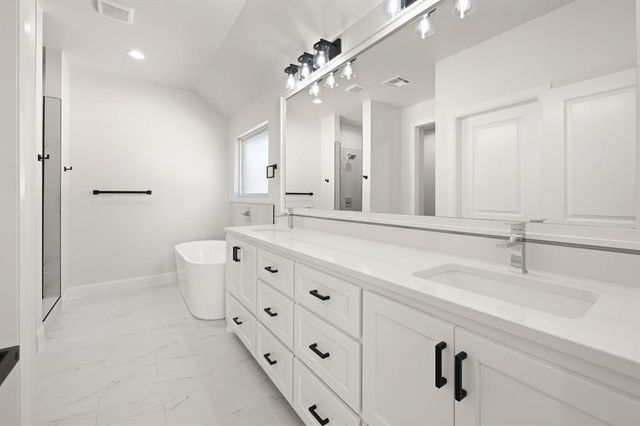 15612 Siloa Avenue, Edmond, OK 73013