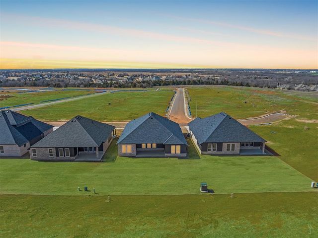 15612 Siloa Avenue, Edmond, OK 73013