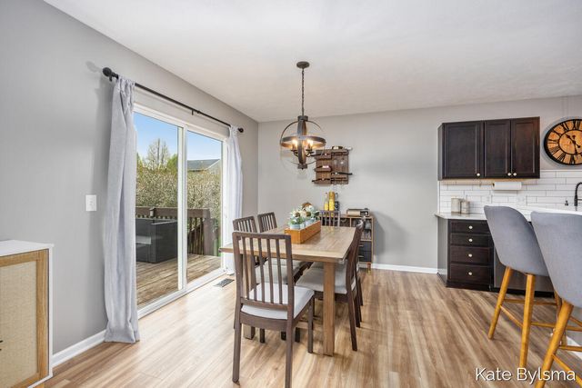 2132 Hollyhock, Belmont, MI 49306