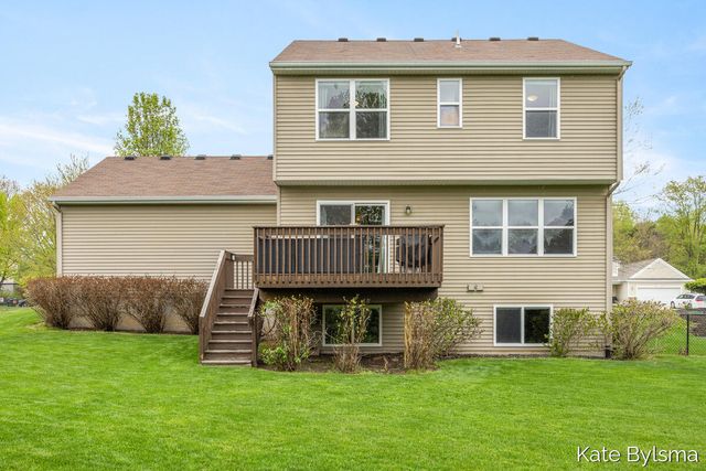 2132 Hollyhock, Belmont, MI 49306