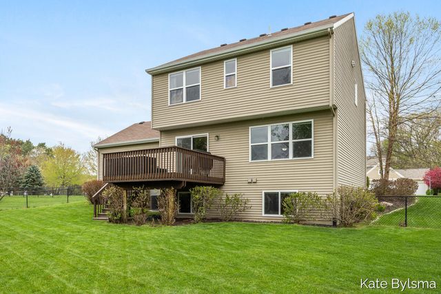 2132 Hollyhock, Belmont, MI 49306