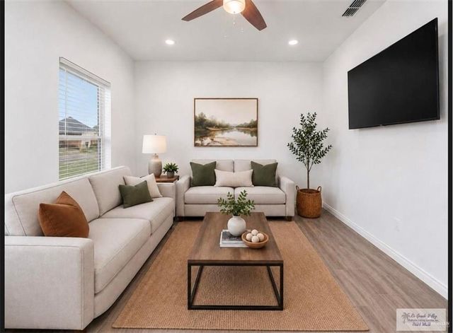 2229 N Valley Circle Circle N, La Feria, TX 78559