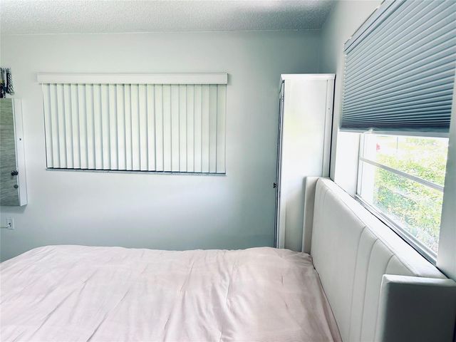 850 Meadowlark Lane, Delray Beach, FL 33445