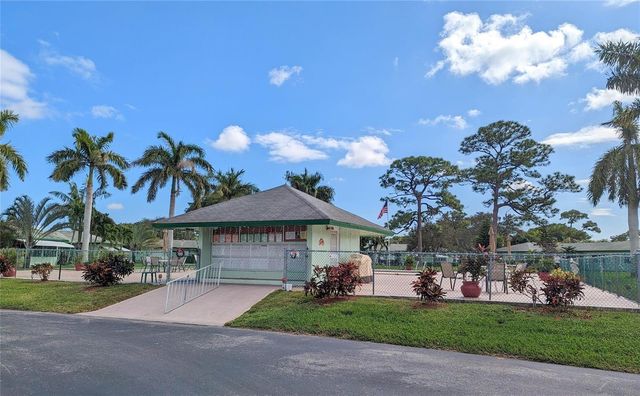 850 Meadowlark Lane, Delray Beach, FL 33445