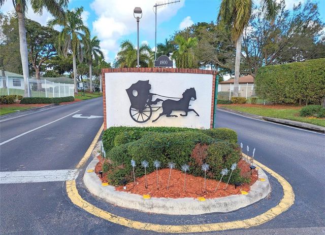 850 Meadowlark Lane, Delray Beach, FL 33445