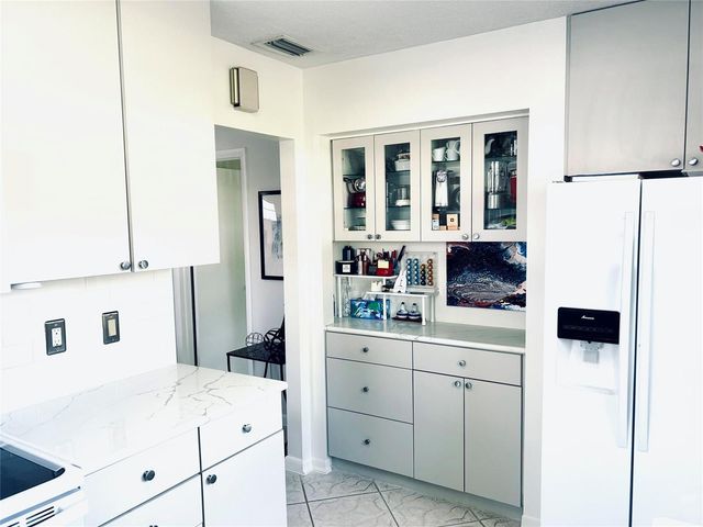 850 Meadowlark Lane, Delray Beach, FL 33445