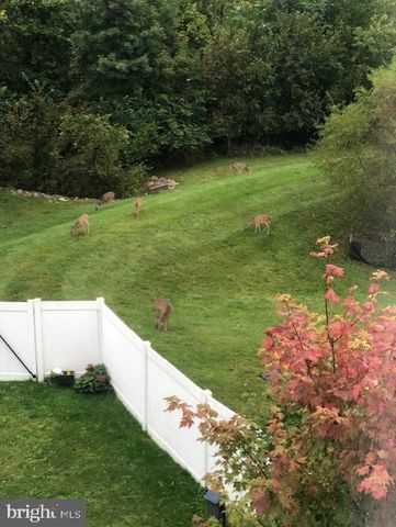 517 CHARLES AVE, Hanover, PA 17331