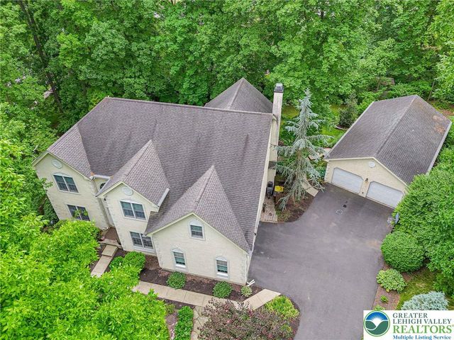 4201 Anthony Drive, Bethlehem Twp, PA 18020