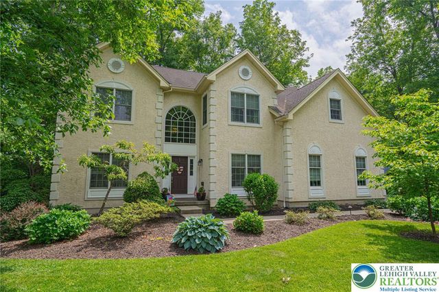 4201 Anthony Drive, Bethlehem Twp, PA 18020