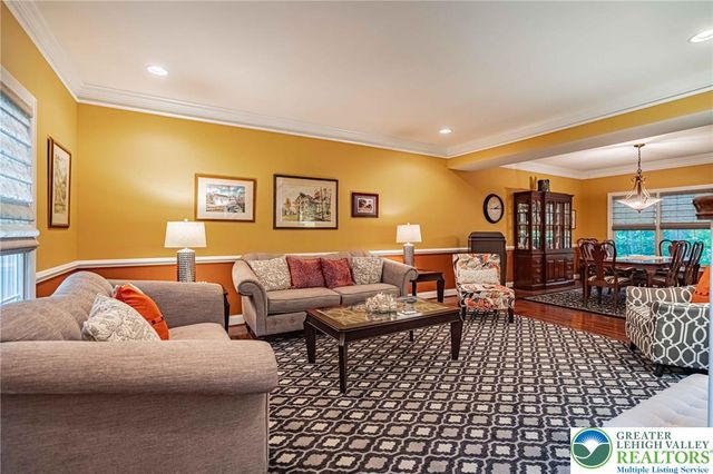 4201 Anthony Drive, Bethlehem Twp, PA 18020