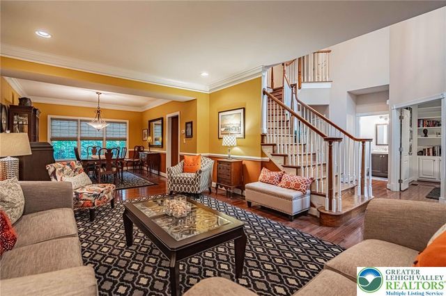 4201 Anthony Drive, Bethlehem Twp, PA 18020