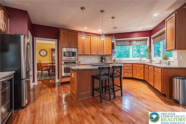4201 Anthony Drive, Bethlehem Twp, PA 18020
