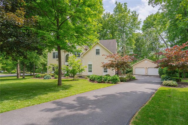 4201 Anthony Drive, Bethlehem Twp, PA 18020
