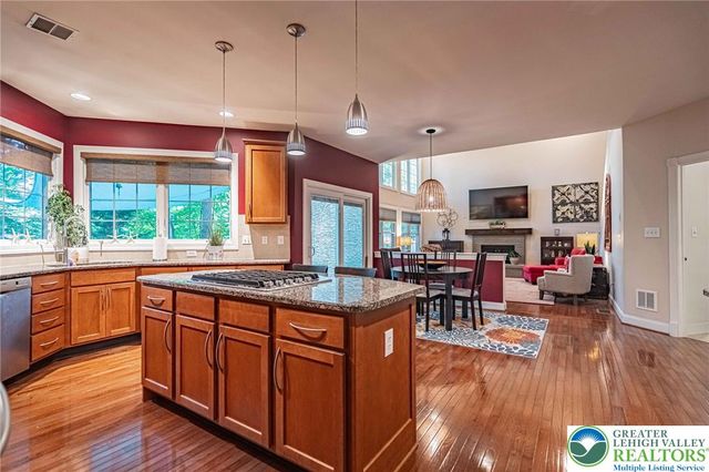 4201 Anthony Drive, Bethlehem Twp, PA 18020