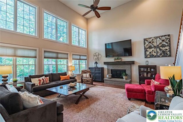 4201 Anthony Drive, Bethlehem Twp, PA 18020