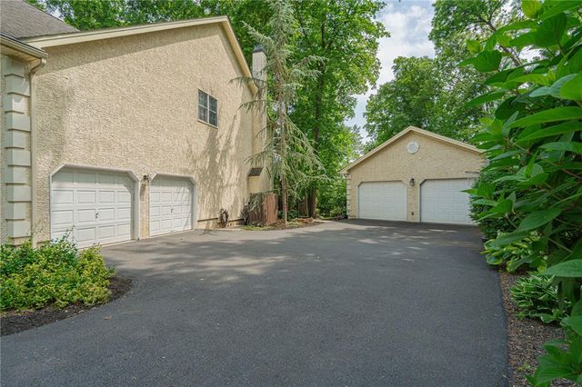 4201 Anthony Drive, Bethlehem Twp, PA 18020