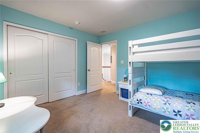 4201 Anthony Drive, Bethlehem Twp, PA 18020