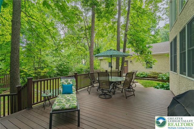 4201 Anthony Drive, Bethlehem Twp, PA 18020