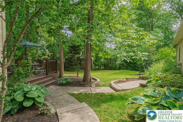 4201 Anthony Drive, Bethlehem Twp, PA 18020