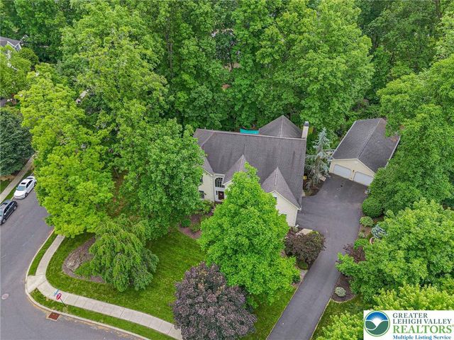 4201 Anthony Drive, Bethlehem Twp, PA 18020
