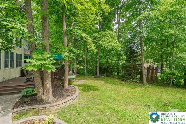 4201 Anthony Drive, Bethlehem Twp, PA 18020
