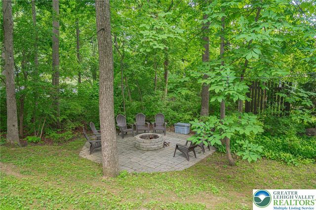 4201 Anthony Drive, Bethlehem Twp, PA 18020