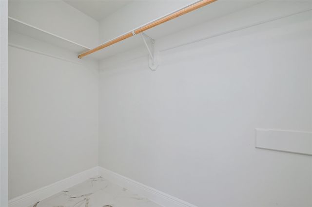 16015 Surrey Woods Drive, Friendswood, TX 77546