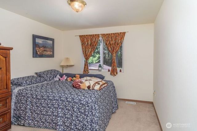 77 Chickadee Lane, Quilcene, WA 98376