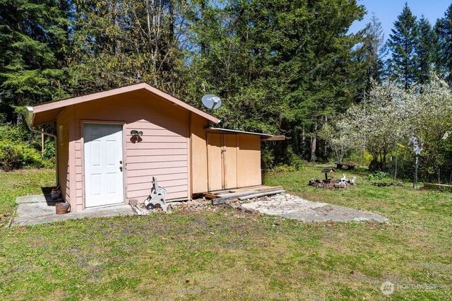 77 Chickadee Lane, Quilcene, WA 98376