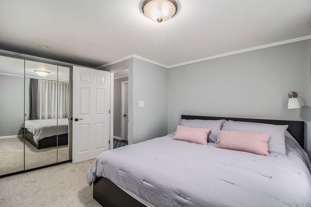 21305 ONTAGA Street, Farmington Hills, MI 48390