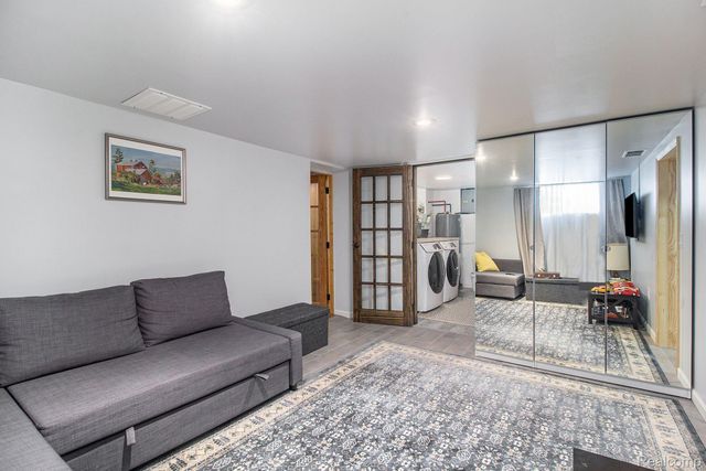 21305 ONTAGA Street, Farmington Hills, MI 48390