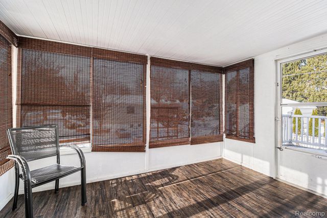 21305 ONTAGA Street, Farmington Hills, MI 48390