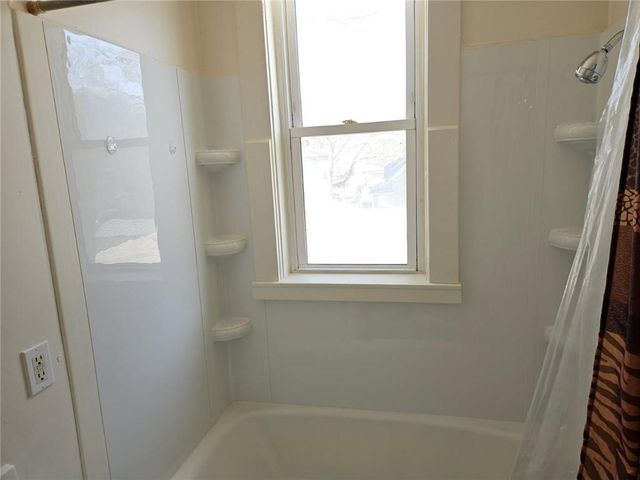 435 Benton Avenue, Excelsior Springs, MO 64024