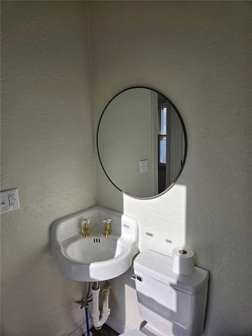 435 Benton Avenue, Excelsior Springs, MO 64024