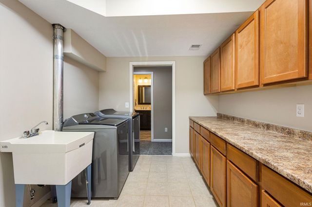 54843 Springfield Trace Drive, Osceola, IN 46561