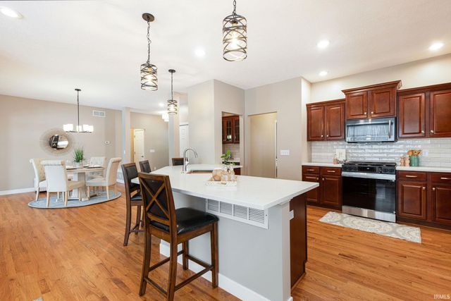 54843 Springfield Trace Drive, Osceola, IN 46561