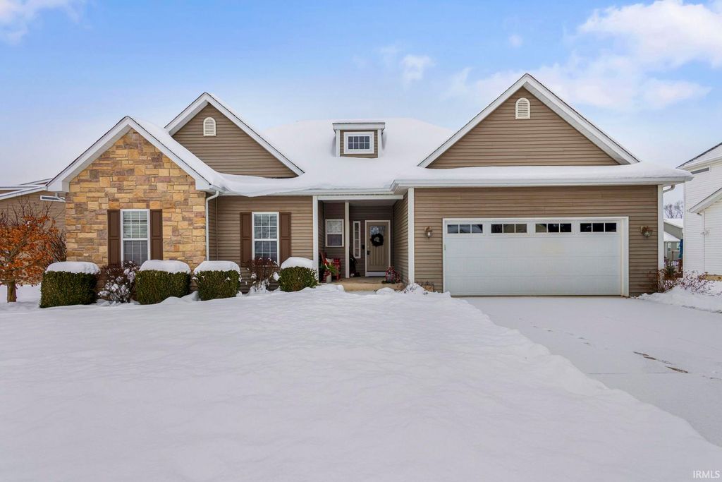 54843 Springfield Trace Drive, Osceola, IN 46561