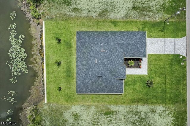 313 NE 5th TER, Cape Coral, FL 33909