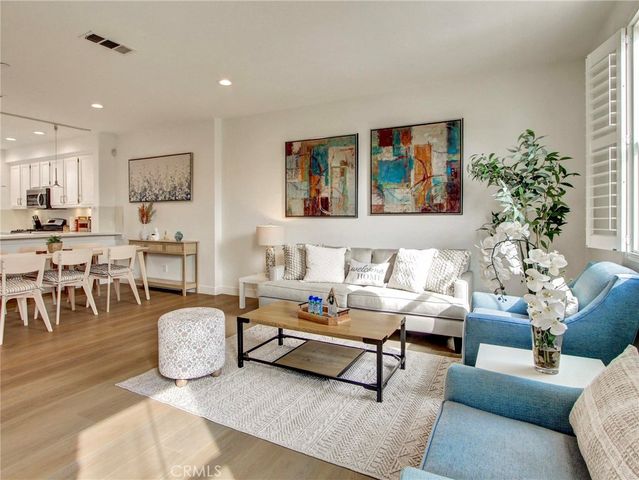 8056 Torino, Stanton, CA 90680