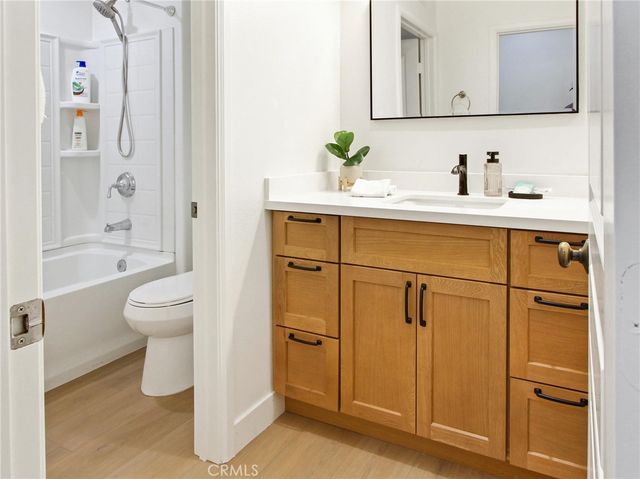 8056 Torino, Stanton, CA 90680