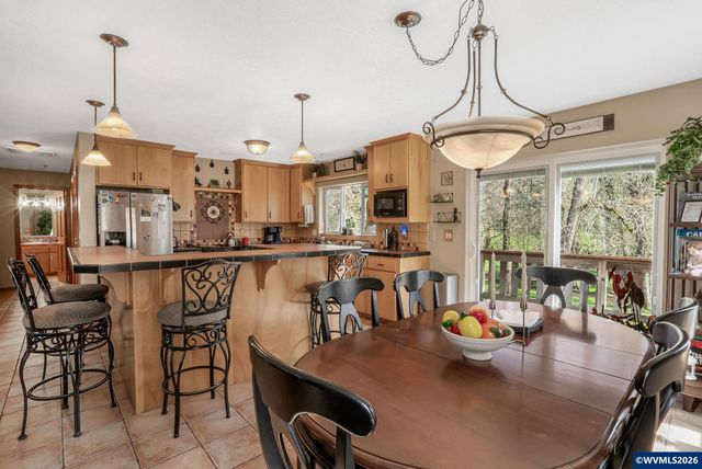 1760 SW Goucher Ct, Mcminnville, OR 97128