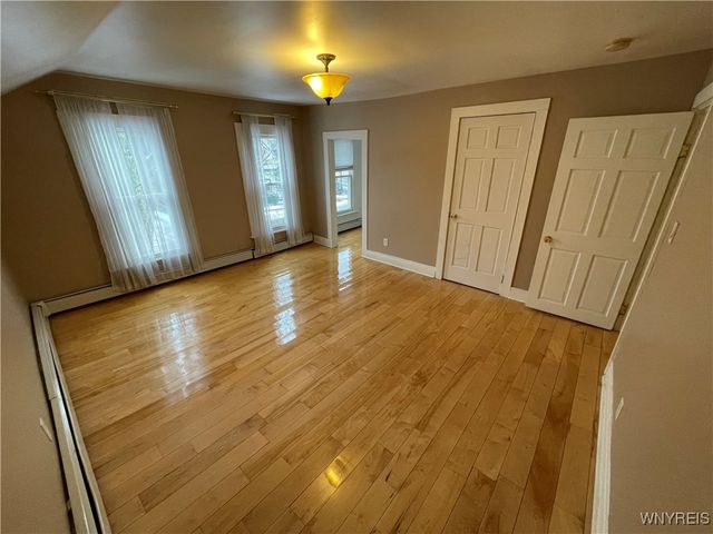 192 York Street, Buffalo, NY 14213