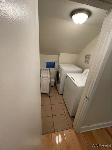 192 York Street, Buffalo, NY 14213