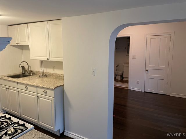 192 York Street, Buffalo, NY 14213