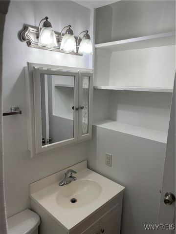 192 York Street, Buffalo, NY 14213