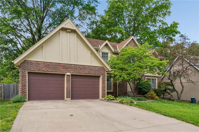 7936 Alden Street, Lenexa, KS 66215
