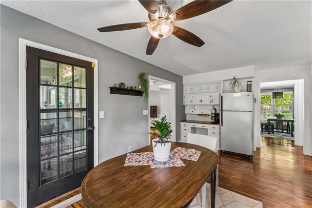 7936 Alden Street, Lenexa, KS 66215