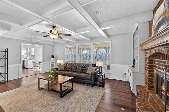 7936 Alden Street, Lenexa, KS 66215